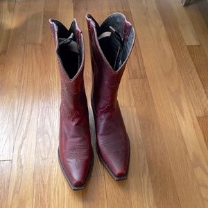 Red cowgirl boots.